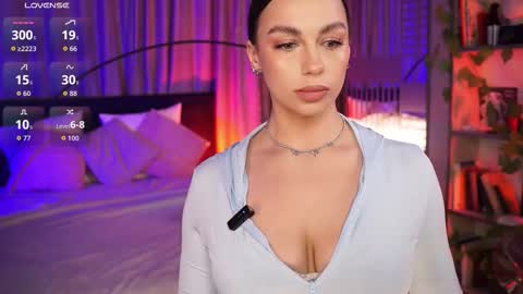 Luna  next streams Mon Fri Sat Sun 8pm-5am gmt0 online show from 12/02/25, 08:59