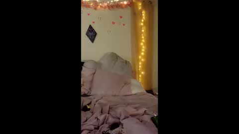 Snapshot of lunanova4 chatting on 01/10/26, 02:35 lunanova4 online show from 01/10/26, 02:35