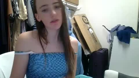 lunapixie2020 online show from 05/26/26, 11:34