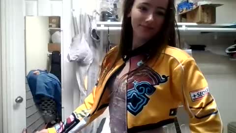 lunapixie2020 online show from 05/30/26, 12:24