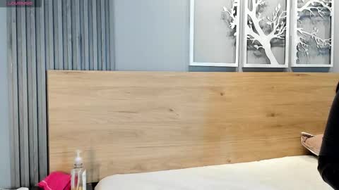 Luna  online show from 11/17/25, 05:08