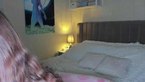 Sofia online show from 02/25/25, 06:20