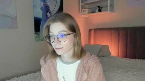 Sofia online show from 09/18/25, 12:07