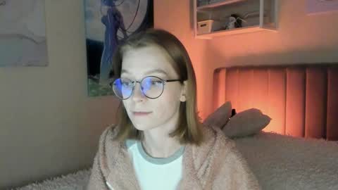 Sofia online show from 09/19/25, 11:55