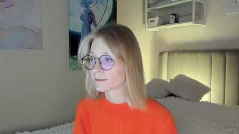 Sofia online show from 10/07/25, 01:30