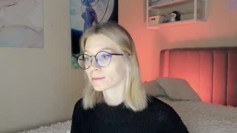 Sofia online show from 11/14/25, 09:41