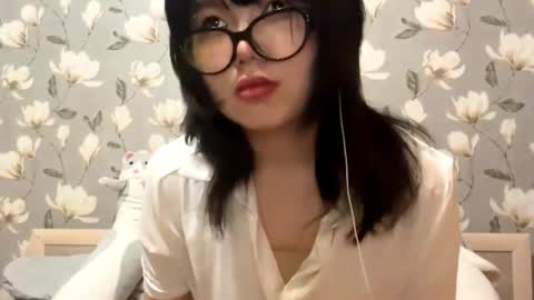 Yuna online show from 10/10/25, 08:08