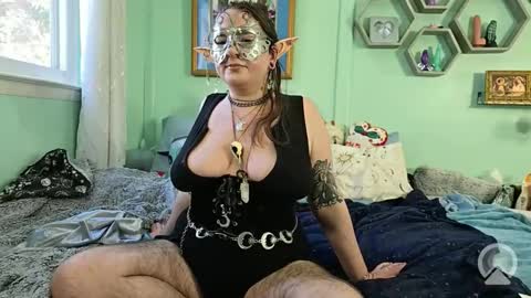 Snapshot of lunarfaestellaris chatting on 01/15/26, 07:50 Lunar Fae Stellaris online show from 01/15/26, 07:50