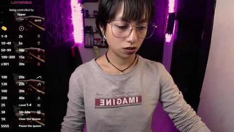 Snapshot of lunarichy chatting on 06/01/26, 06:20 lunarichy online show from 06/01/26, 06:20