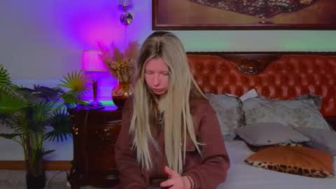 Luna Rishi online show from 02/05/26, 06:40