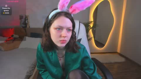 Lily online show from 04/05/26, 05:37