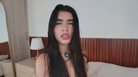 Luna Rousse online show from 04/05/26, 03:15