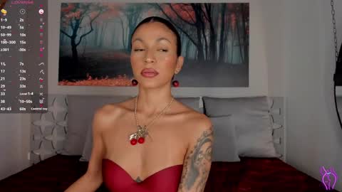 Luna Ruso  online show from 02/12/25, 11:51