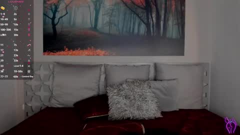 Luna Ruso  online show from 03/08/25, 11:39