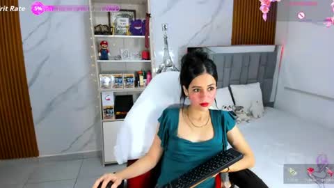 Snapshot of lunascoott chatting on 06/16/26, 12:57 ARI online show from 06/16/26, 12:57
