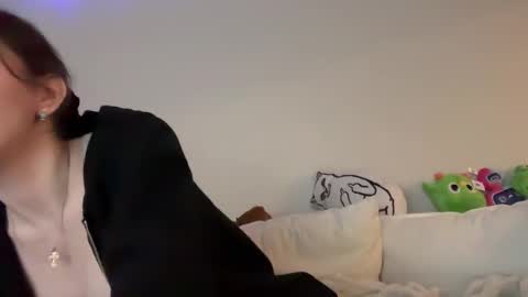 lunasnow online show from 02/17/26, 02:57