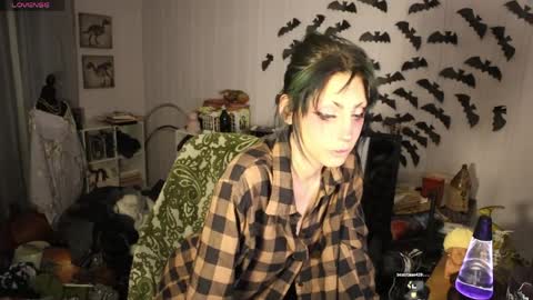 ..LunaSparkles. online show from 04/11/26, 05:01