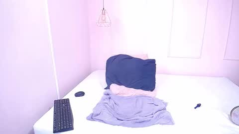 Luna online show from 03/05/26, 01:51