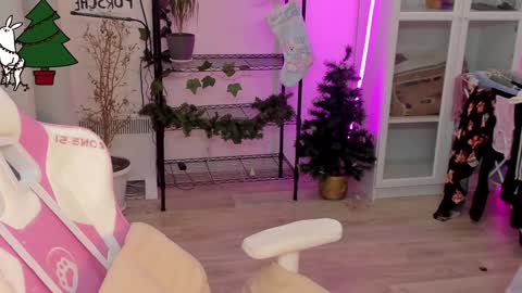 Kate online show from 12/31/24, 03:55