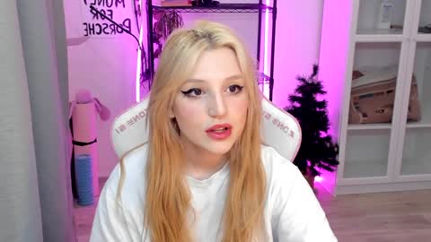 Kate online show from 01/08/25, 02:57