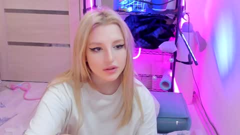 Kate online show from 02/04/25, 03:11