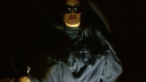 Snapshot of lunatica_2000 chatting on 11/18/25, 04:28 Luna online show from 11/18/25, 04:28