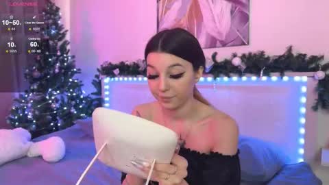 Snapshot of lunavine chatting on 01/17/26, 10:42 Veronica online show from 01/17/26, 10:42