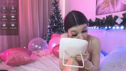 Snapshot of lunavine chatting on 02/14/26, 08:11 Veronica online show from 02/14/26, 08:11