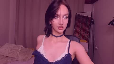 call me a pose striker  online show from 05/01/26, 10:31
