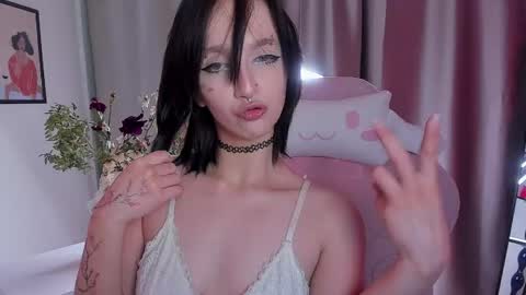 call me a pose striker  online show from 05/18/26, 03:13