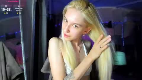 Luna online show from 07/10/26, 08:11