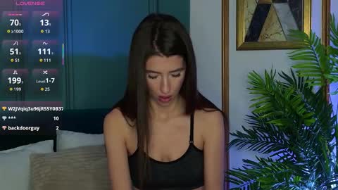 Luna online show from 12/21/25, 08:10