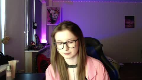 LunaXcherry online show from 04/07/26, 04:40