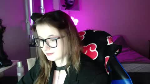 Snapshot of lunaxcherry chatting on 06/09/26, 06:08 LunaXcherry online show from 06/09/26, 06:08
