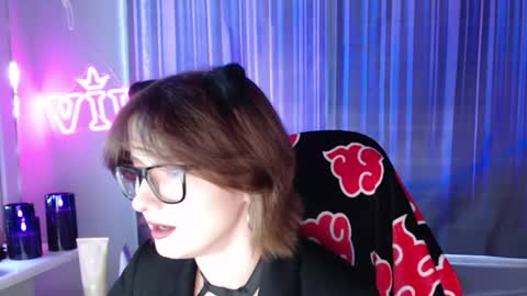 Snapshot of lunaxcherry chatting on 07/20/26, 05:04 LunaXcherry online show from 07/20/26, 05:04
