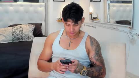 Lunay online show from 10/24/25, 01:03