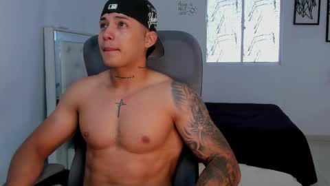 Lunay online show from 03/22/26, 03:59