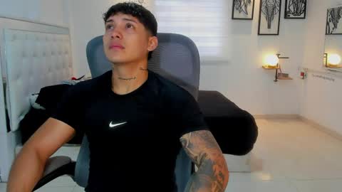 Lunay online show from 04/06/26, 02:40