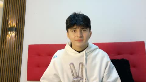 Snapshot of lunaydream chatting on 04/26/26, 11:19 lunaydream online show from 04/26/26, 11:19