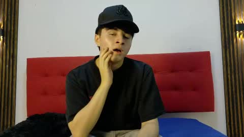 Snapshot of lunaydream chatting on 04/30/26, 11:16 lunaydream online show from 04/30/26, 11:16