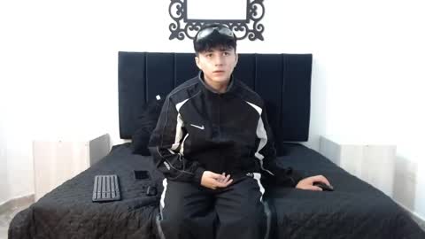 Snapshot of lunaydream chatting on 05/18/26, 11:27 lunaydream online show from 05/18/26, 11:27