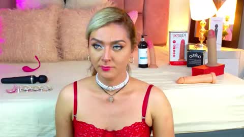 lunitadiva online show from 02/15/26, 05:20