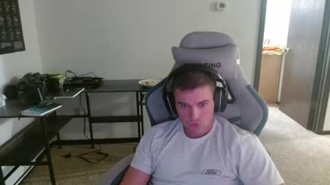 lunk3232 online show from 12/19/25, 09:00