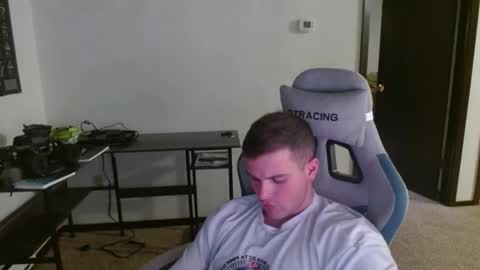 lunk3232 online show from 12/22/25, 09:12