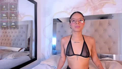 lunna__tylor online show from 03/11/26, 04:29