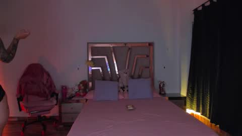 LUNA ROSE online show from 01/19/26, 02:59