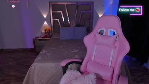 LUNA ROSE online show from 03/11/26, 03:23