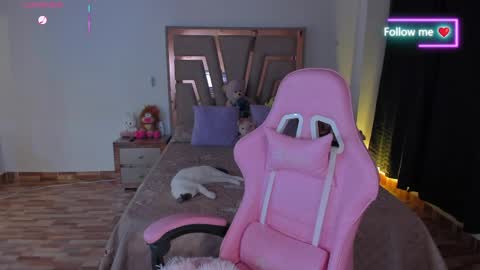 LUNA ROSE online show from 04/01/26, 04:24