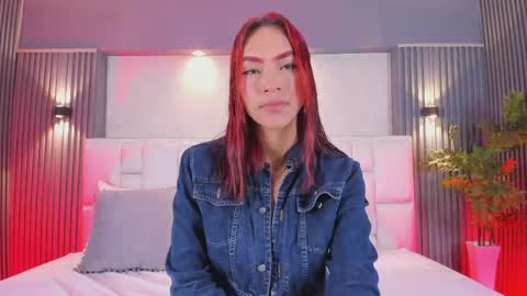 L U N N A online show from 05/14/26, 04:08