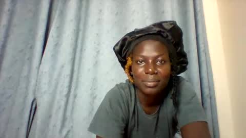 luo_queen online show from 09/12/25, 04:40